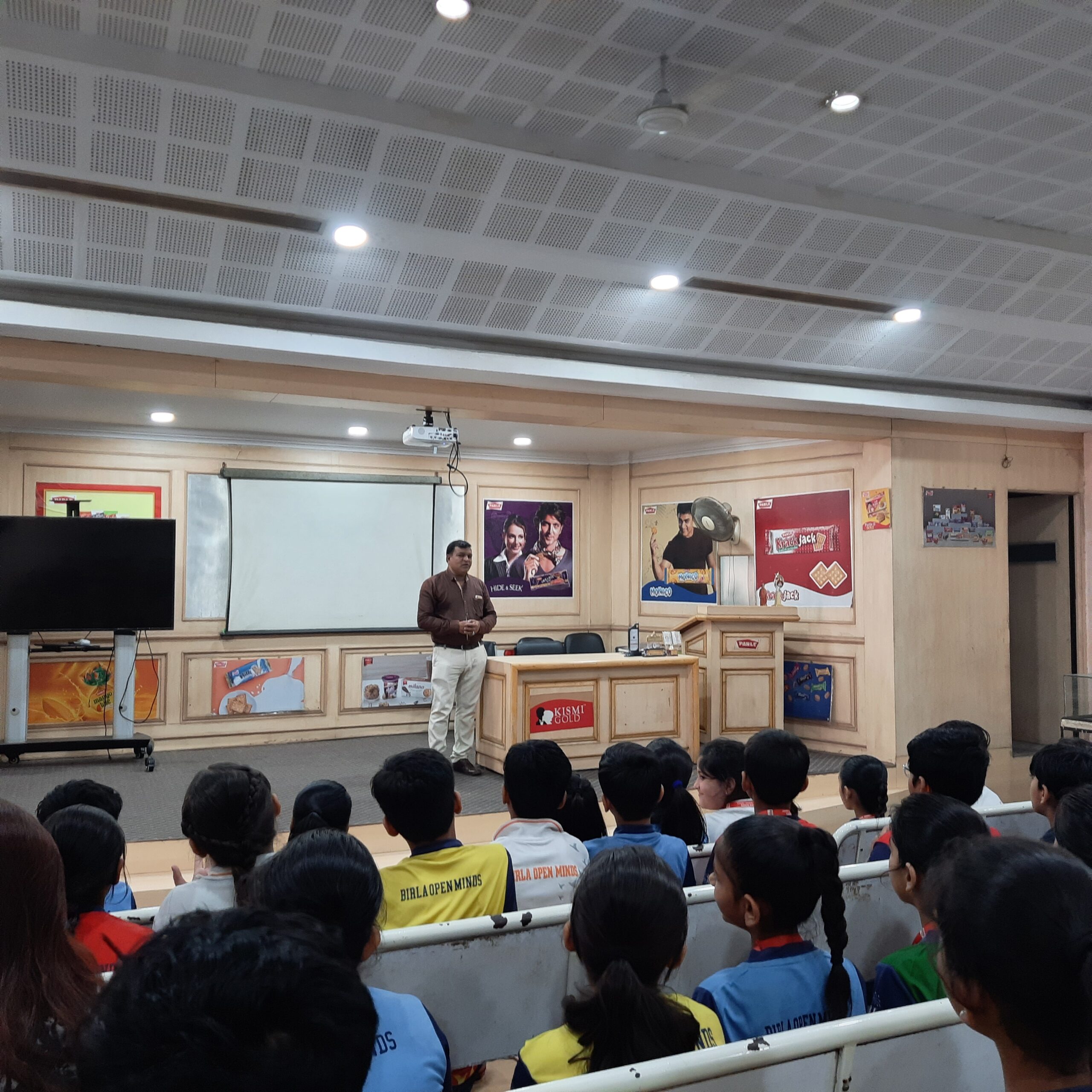 Factory Visit, Parle G